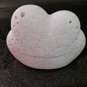 Little Twin Star Silicone Makeup Sponge Case by Wet N Wild.